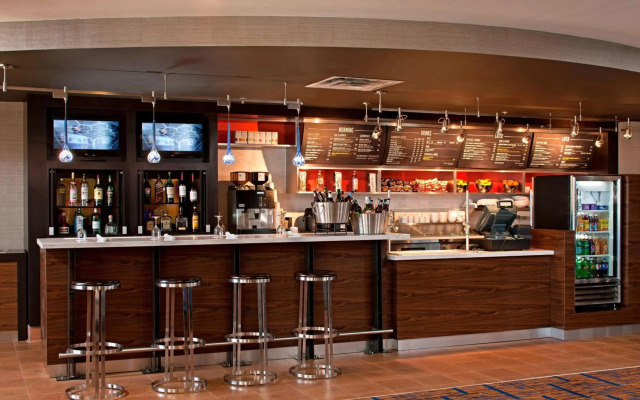 Courtyard By Marriott Farmington