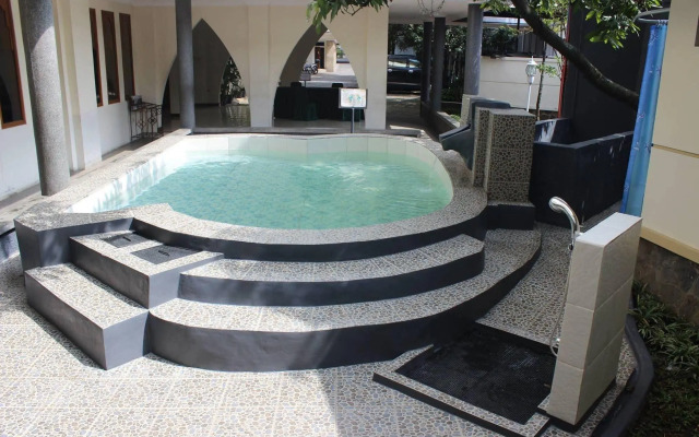 Lingga Hotel