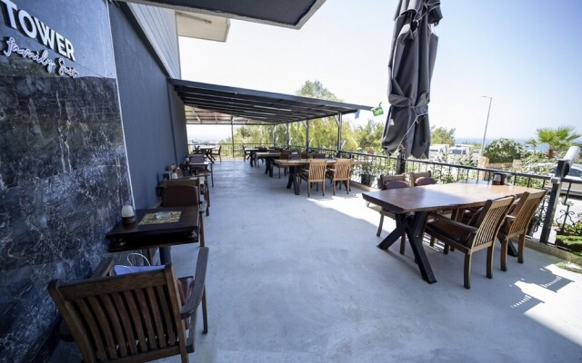 Silver Tower Residence