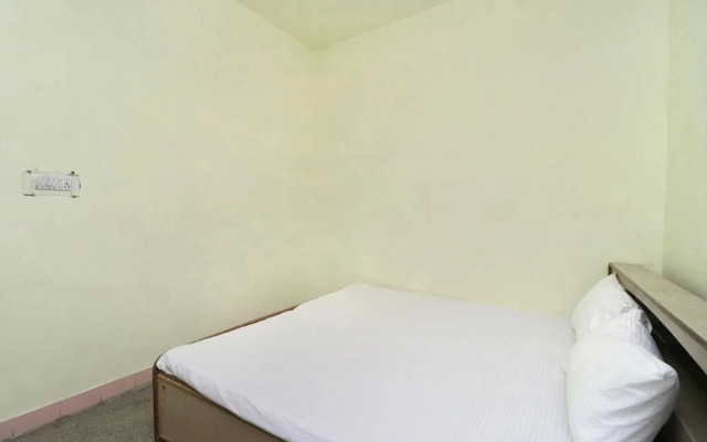 Shri Krishankripa Guest House by OYO Rooms