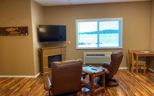 Watefront at Potlatch