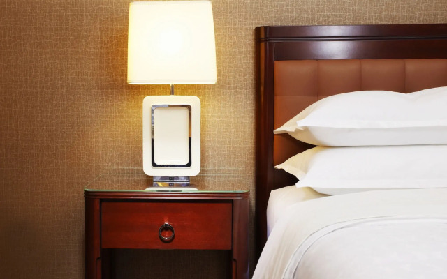 Sheraton Framingham Hotel & Conference Center
