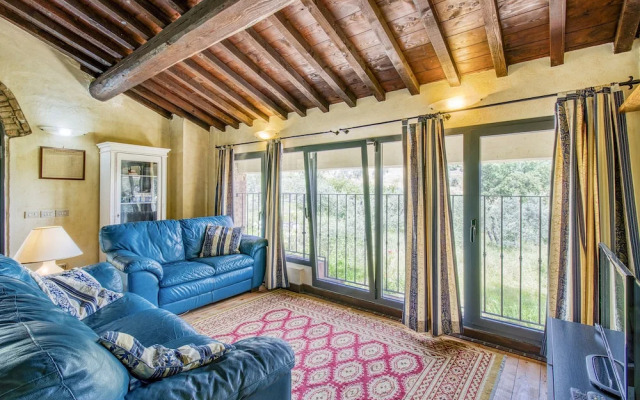 Villa Ademollo with Pool in Chianti Hills