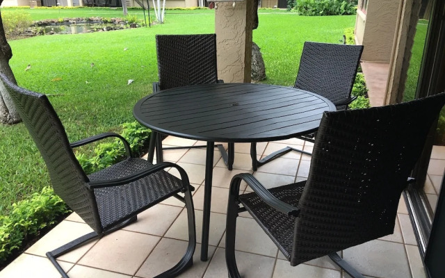 Papakea J103 2 Bedroom Condo by RedAwning