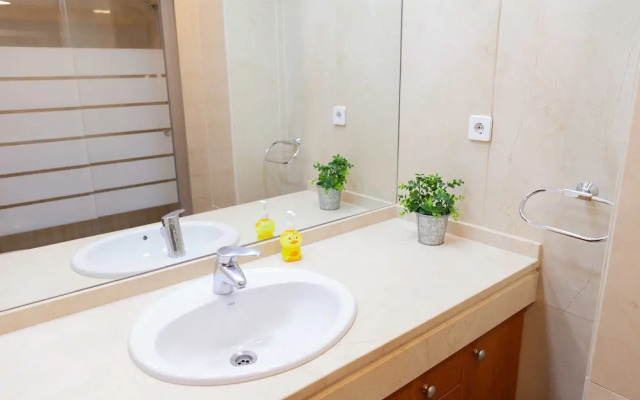 Piso Exclusivo en Zona Residencial. MANOLETE