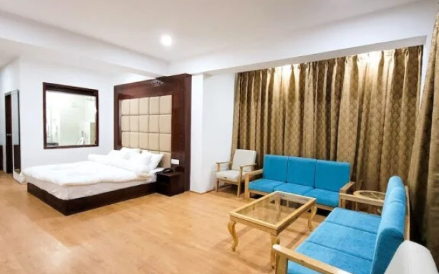 Hotel The Kaiser Palace