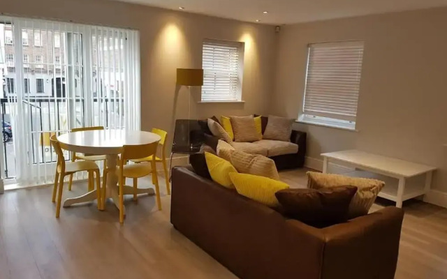 Captivating 2-bed Apartment in Brentwood