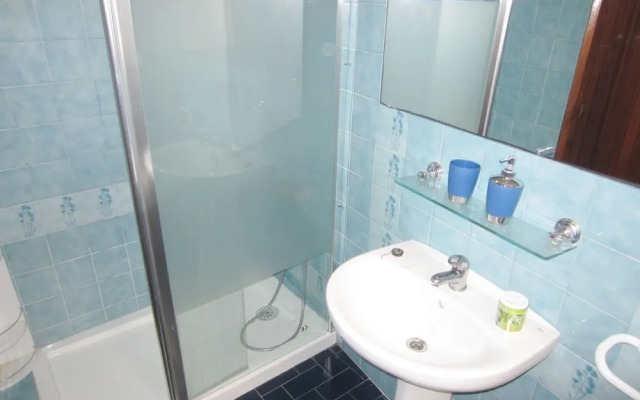 Flat one Step From La Vila de Llan?? -1774