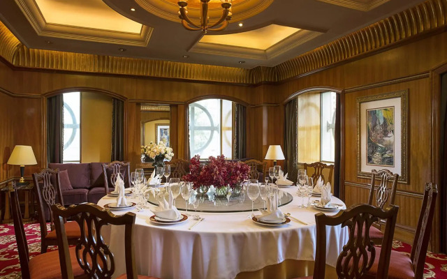Celebrity International Grand Hotel