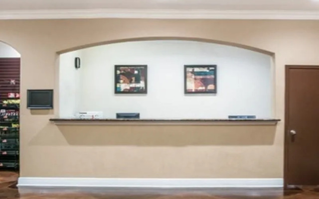 Ramada Beaumont