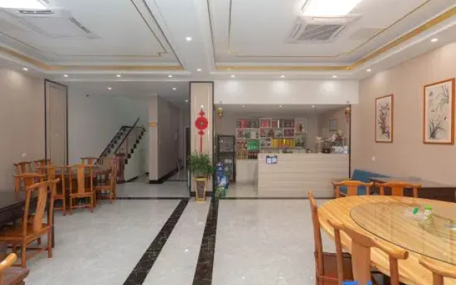 Huangshan Qinglian Inn