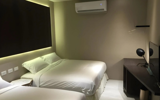 Feliz Hotel Kenting