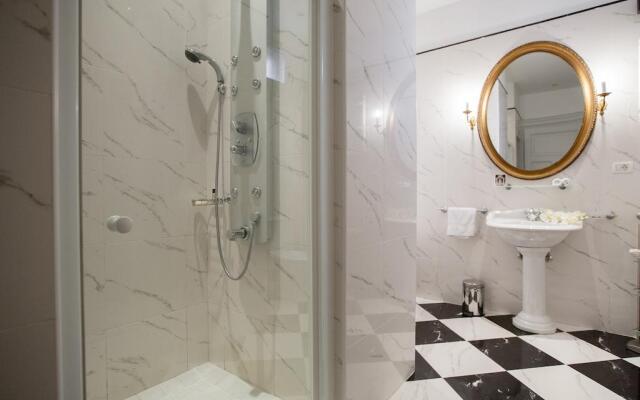 Luxury Seaview Apartment