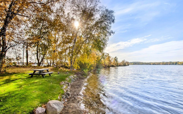 Pelican Lake Getaway on Stunning Peninsula!