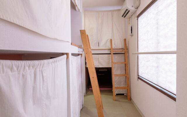J-Hoppers Hiroshima Guesthouse - Hostel