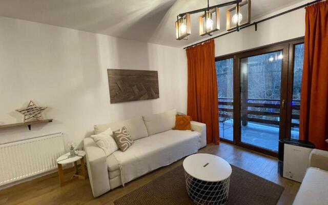 Pine Tree Residence