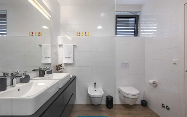 Villa Luxor With Heated Pool