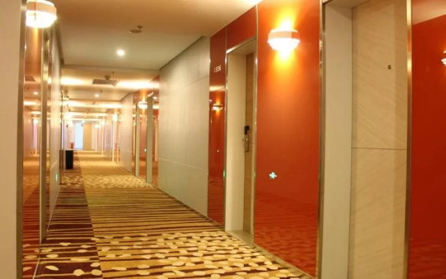 Yunqi Hotel