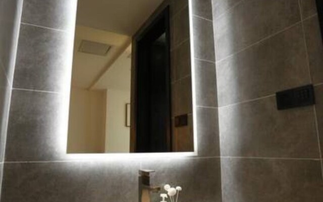N·Time Art Hotel (Chongqing Jiefangbei Pedestrian Street)