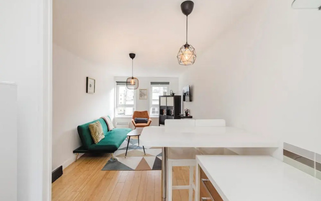 Welcoming 1BR flat near Park