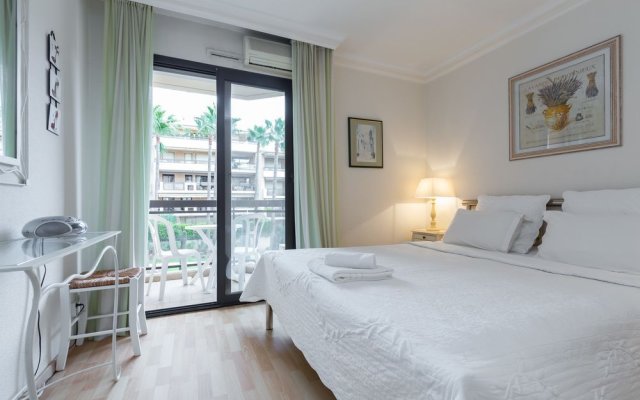 Livia Cannes Prince de Galles PR57