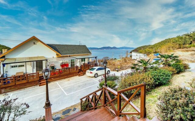 Wild Flower Village Pension