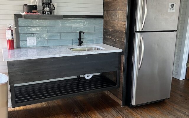 Hideout on the Horseshoe