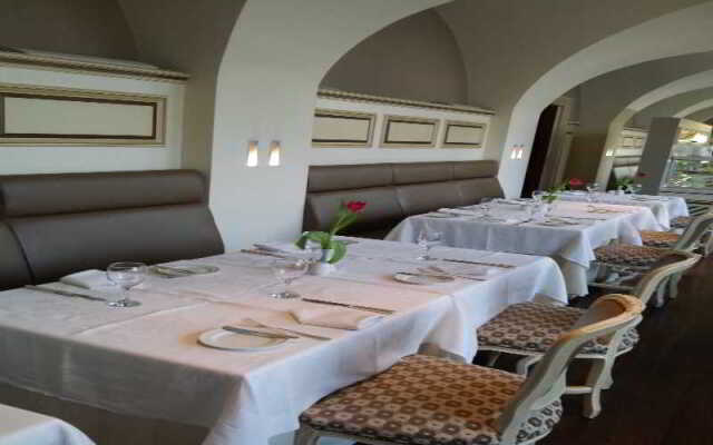 Hotel Pentelikon