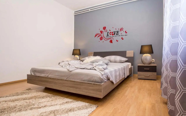Paola Apartment