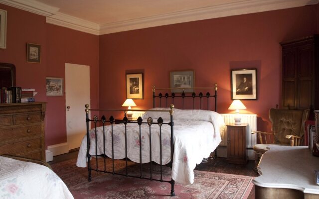 Roundwood House