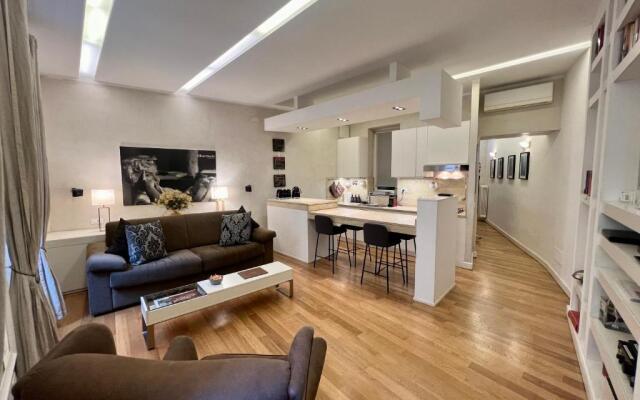 Campo dei Fiori modern apartment with terrace