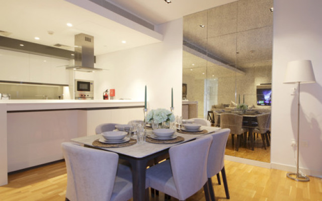 Luxury 2 Bedroom  In Blue Water Island 2