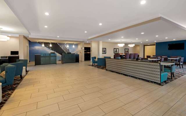 La Quinta Inn & Suites by Wyndham West Monroe