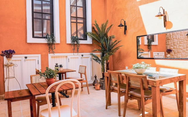 1870 Taş Konak Otel - Sanat Sokağı