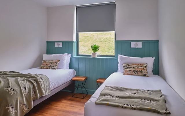 Valley View 3 Bedroom Lodge 2