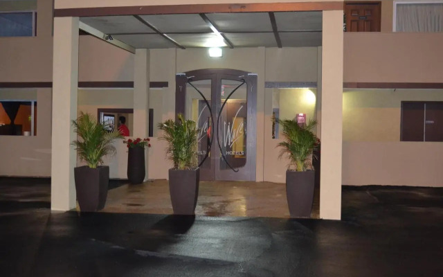 Howard Johnson Inn Monroe