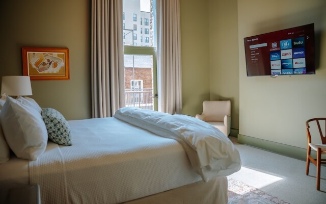 The Woodward Hotel