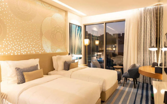 Tumbi Hotel Dubai The Palm, Tapestry Collection by Hilton	