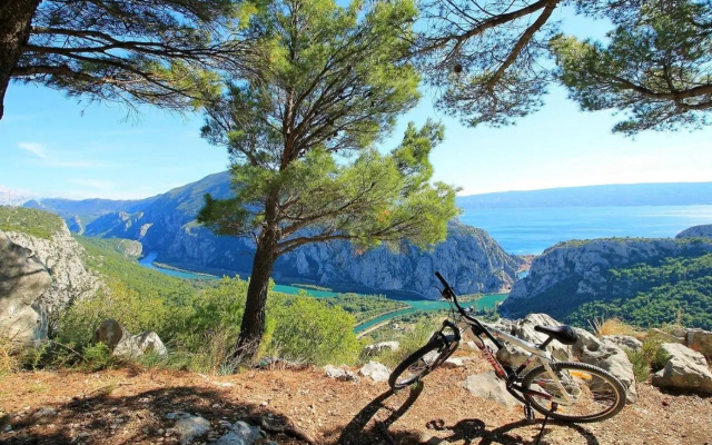 Villa V - private pool, special location & surroundings