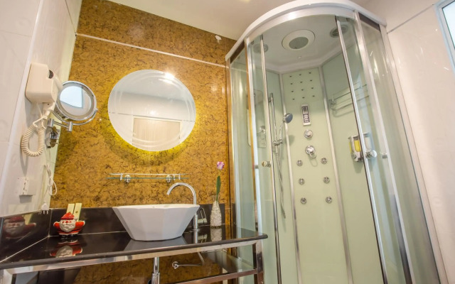 Saint Tropez Beach Resort Hotel