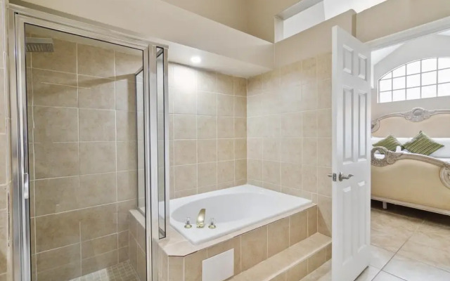 Fascinating Private Pool and Game-room, Near Disney!!