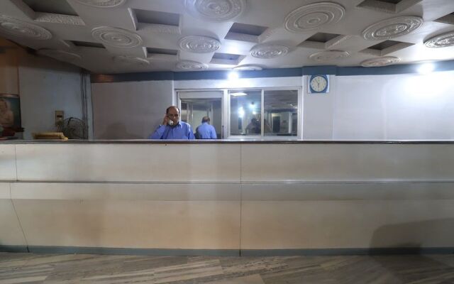 OYO 15983 Hotel Devpriya
