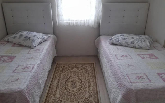 Elit Kurdal Apartment
