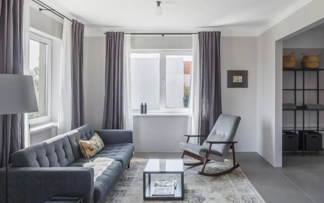 Minimalist. Apartment & Studio