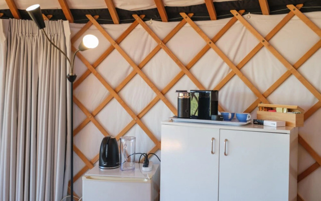 Awaawa Yurts - Papa Yurt
