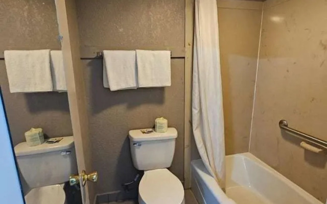 Travelodge by Wyndham Dumas Arkansas
