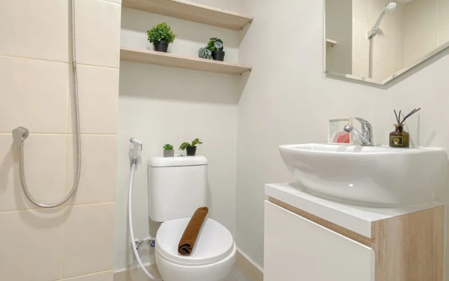 Best Deal And Homey Studio At Meikarta Apartment