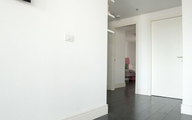 Sasson & Co Luxury 2Bed 2Bath APT by Hilton Beach