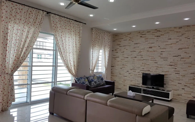 Sitiawan Homestay