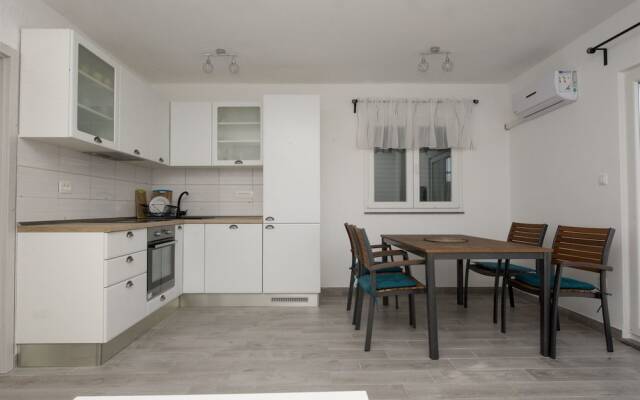 Apartment Jure